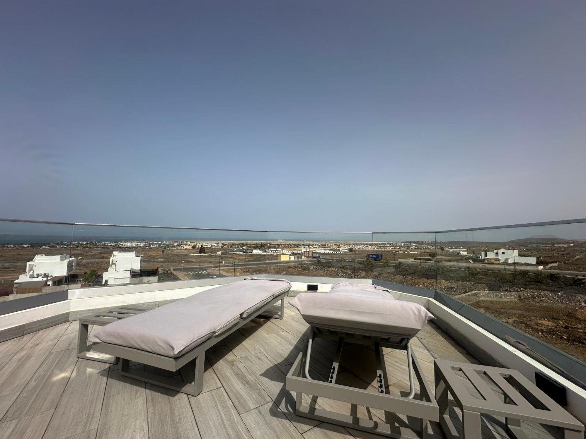 Villa Poseidon Corralejo With Private Heated Pool, Sauna And Stunning Volcano Views By Amazzzing Travel Exterior photo