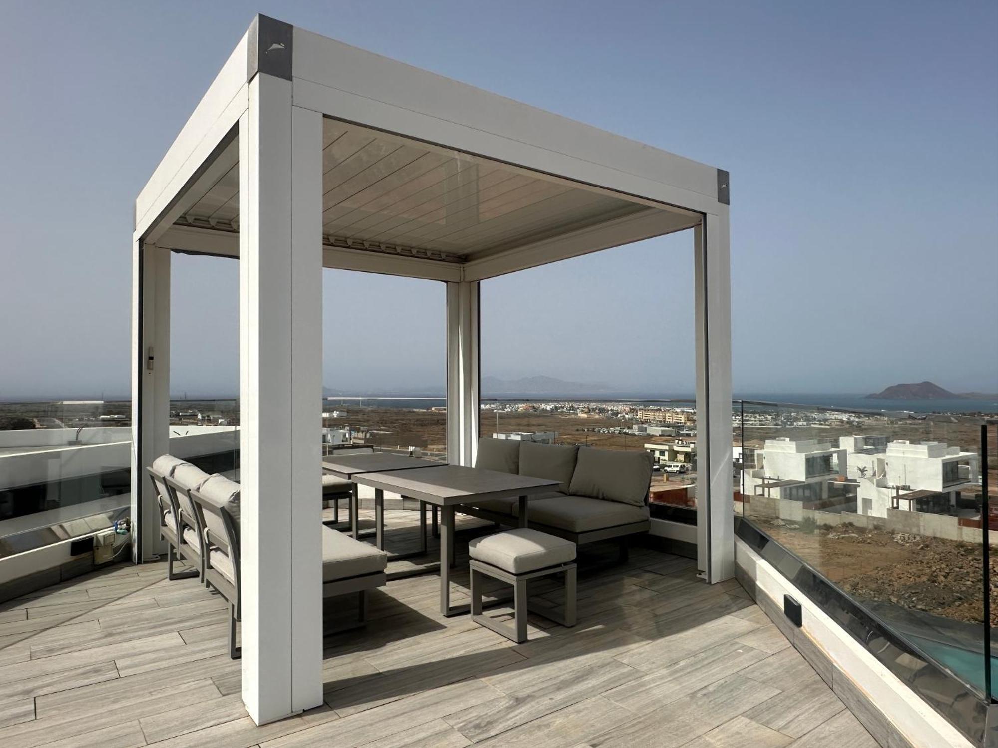 Villa Poseidon Corralejo With Private Heated Pool, Sauna And Stunning Volcano Views By Amazzzing Travel Exterior photo